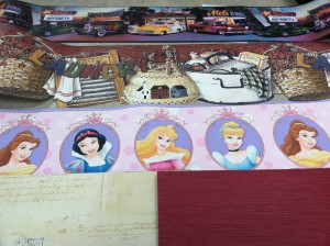 A little touch of class with Eckards and custom wallpaper options.